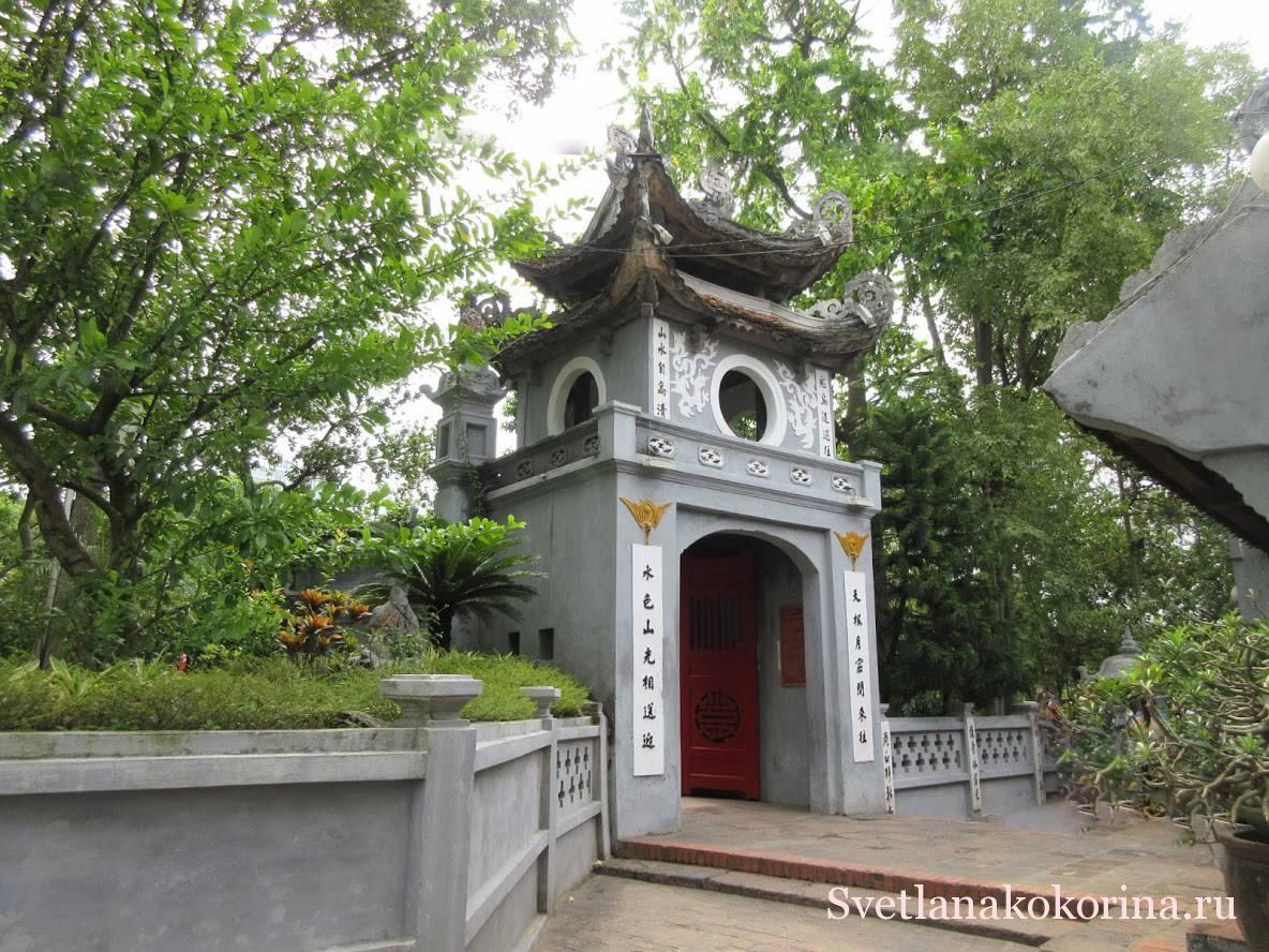 Храм Нефритовой горы